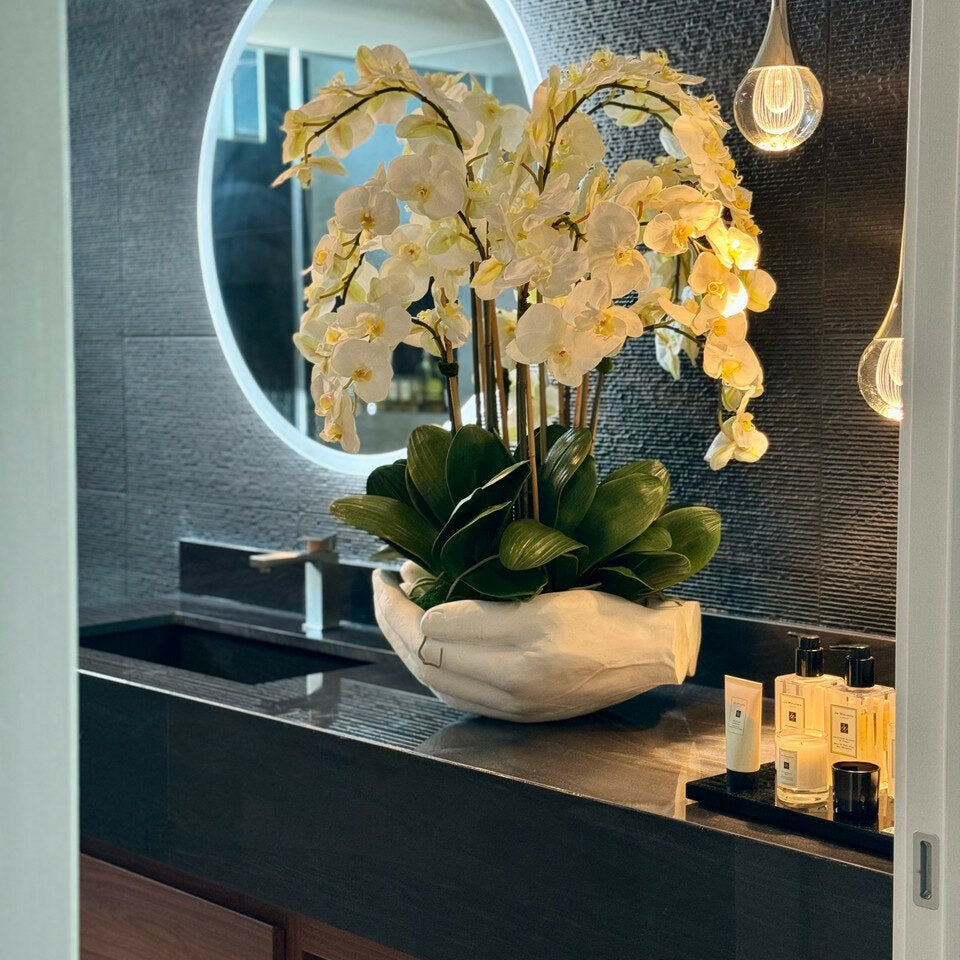 Whiteolos artificial plant in vase