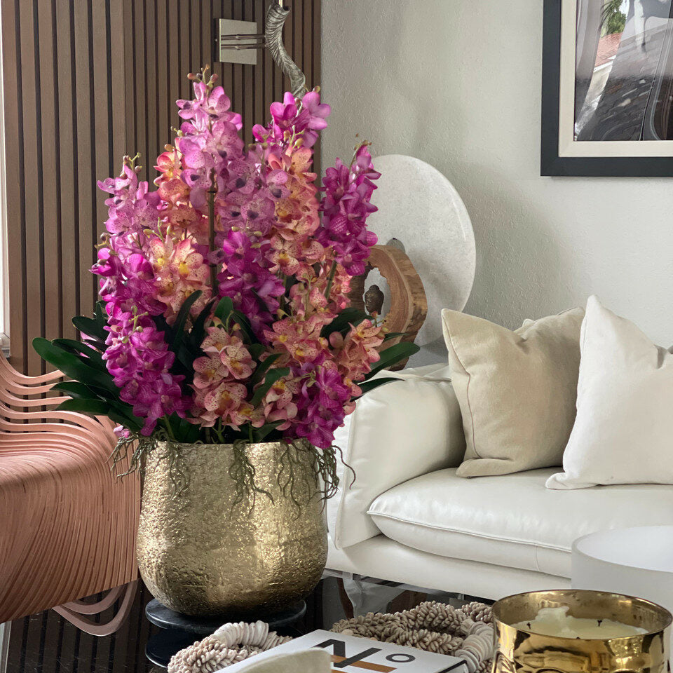 Largeatal artificial plant in bowl