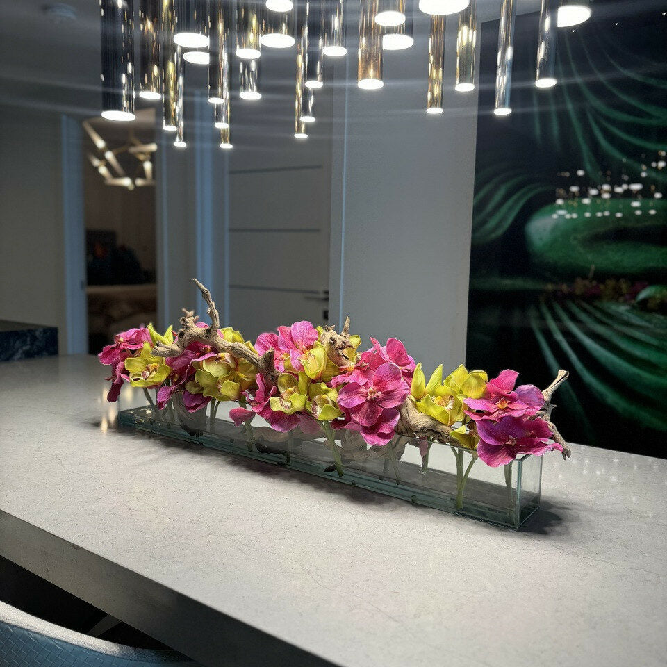 Moderitar artificial plant in vase