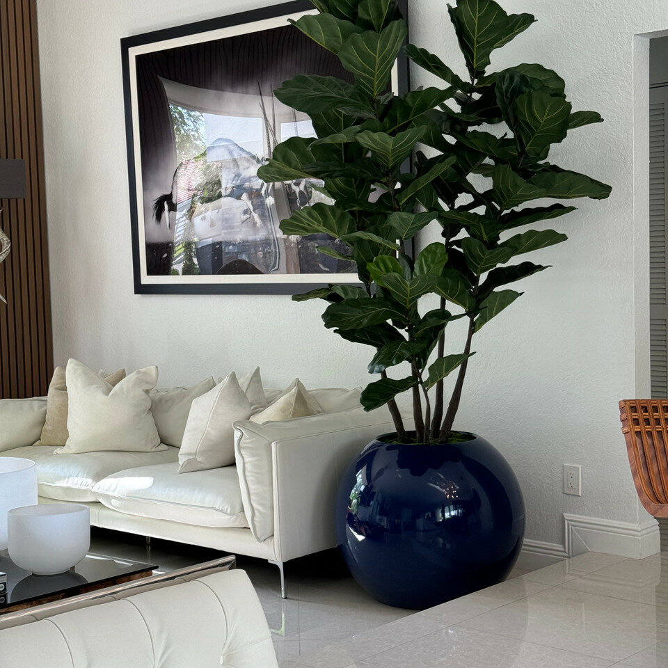 Blueidol artificial plant in vase