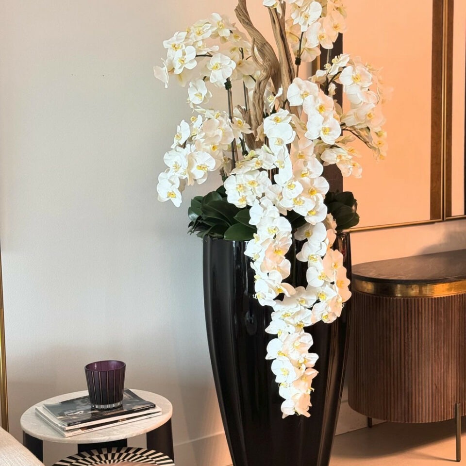 Glossagin artificial plant in vase