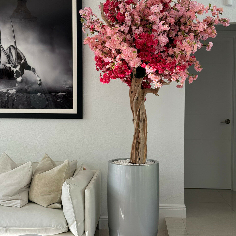 Lissaigur artificial plant in vase