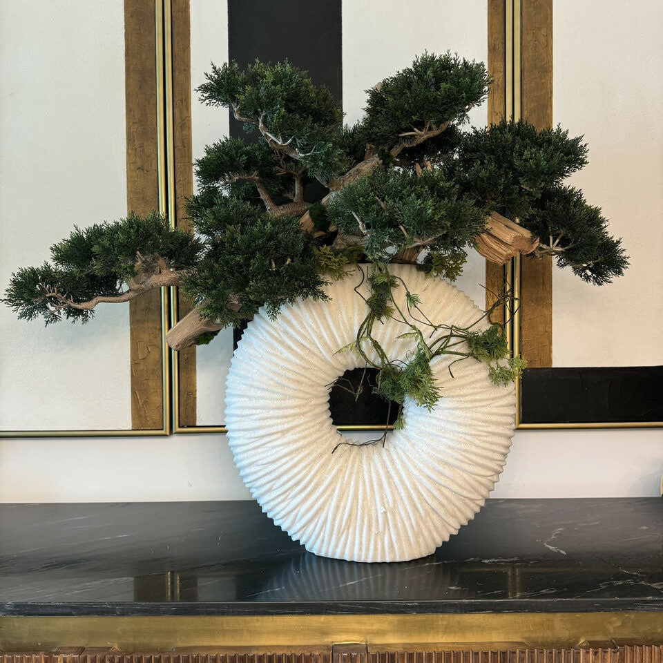 Largeaval artificial plant in vase