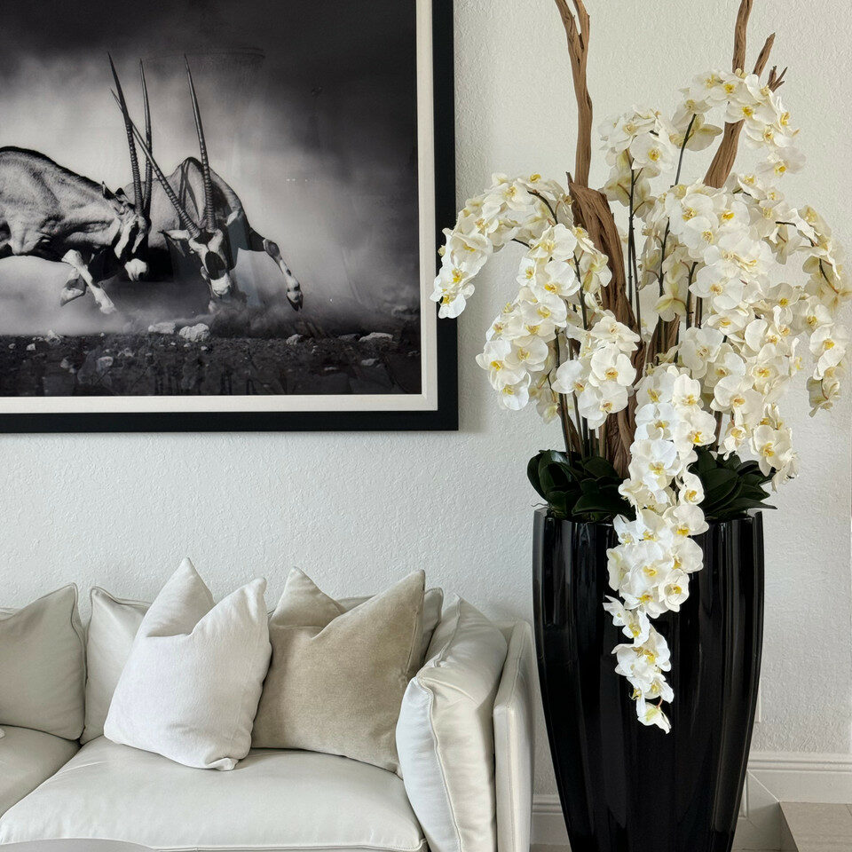 Glossagin artificial plant in vase